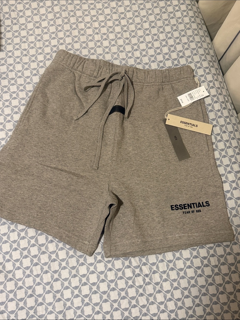 Essential Fear of God short Dark oatme Size S